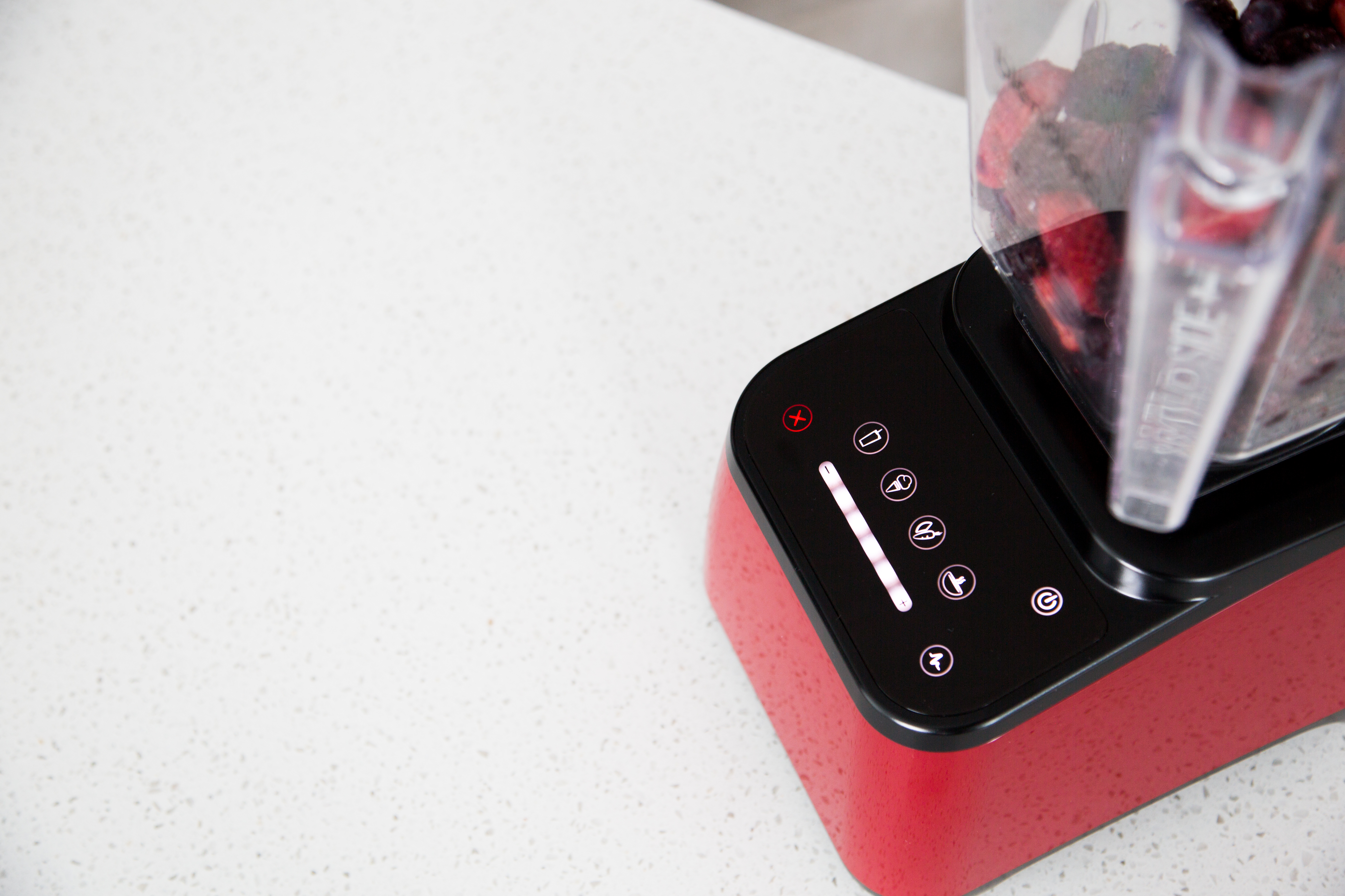 블렌텍 디자이너625 초고속 가정용 프리미엄 블렌더 대형 대용량 믹서기 이유식 스무디