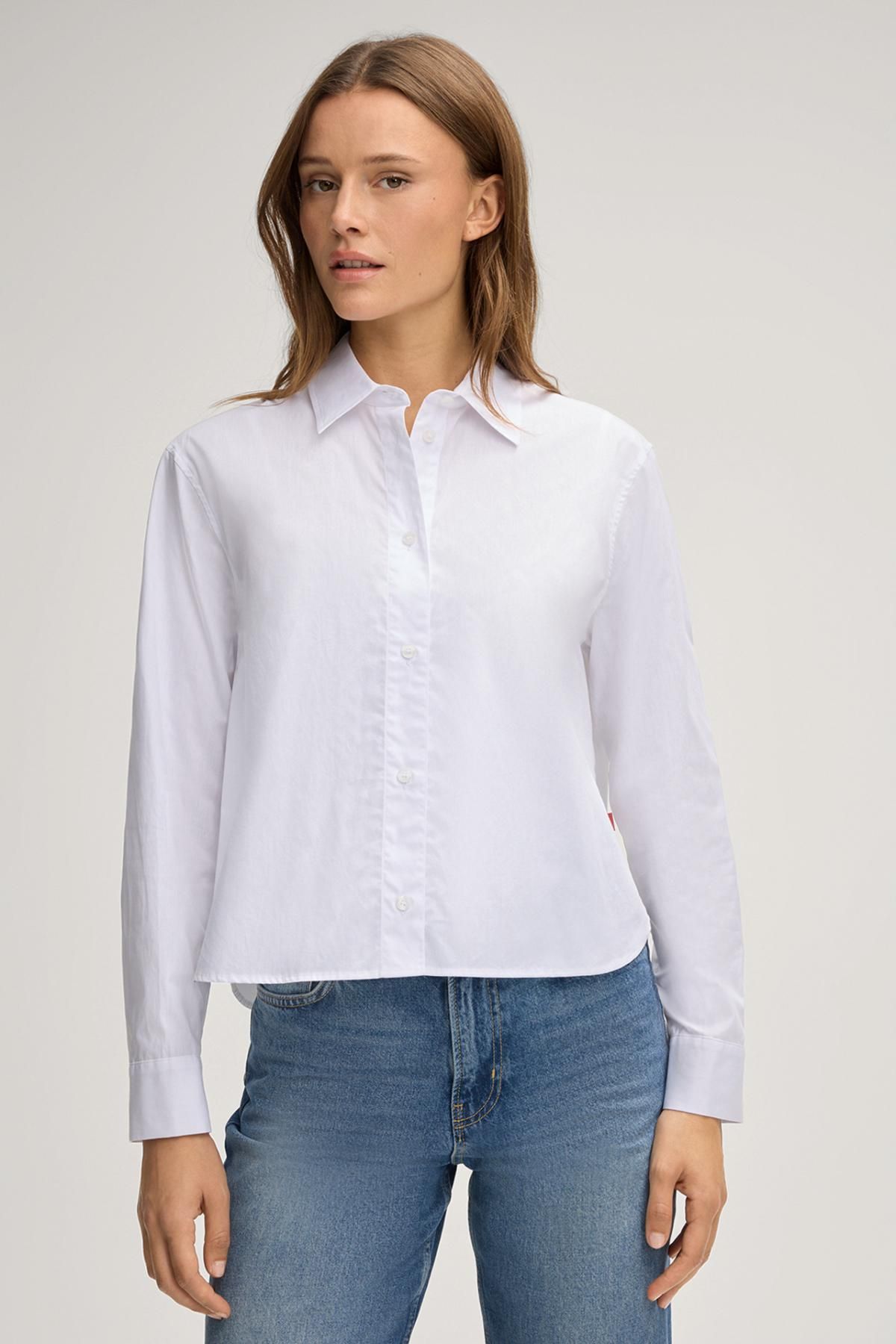윱 클래식 화이트 레귤러핏 블라우스 30048965-10020089-100 ONE COLOR - 상세 이미지 2