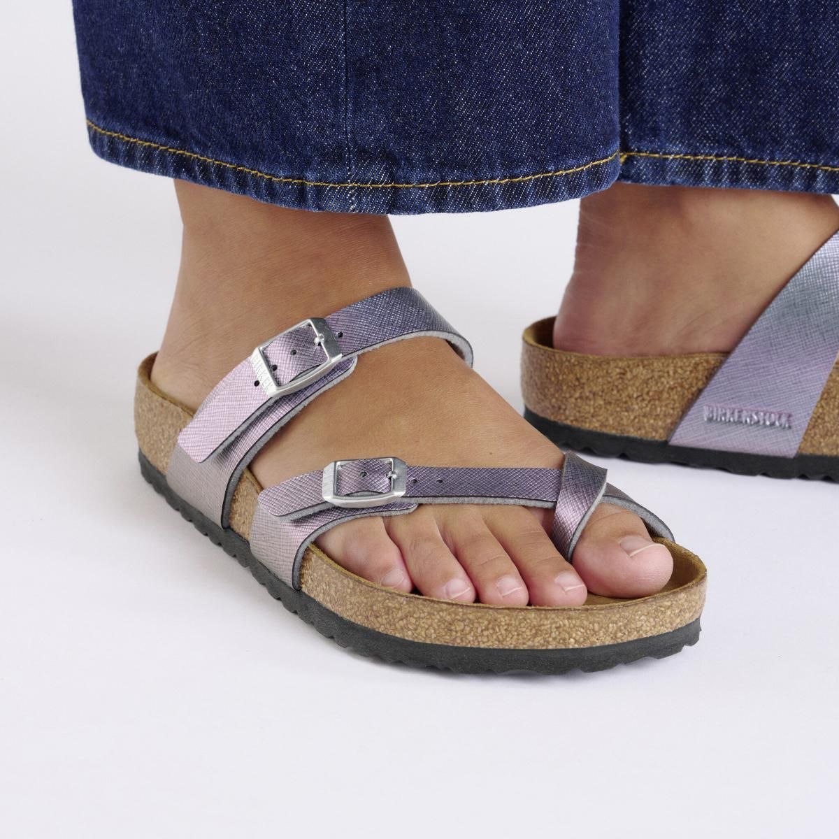 버켄스탁 아이코닉 스트랩 샌들 Mayari BirkoFlor 엠보싱 1029285/1029320 SAFFIANO IRIDESCENT VIOLA - 상세 이미지 4