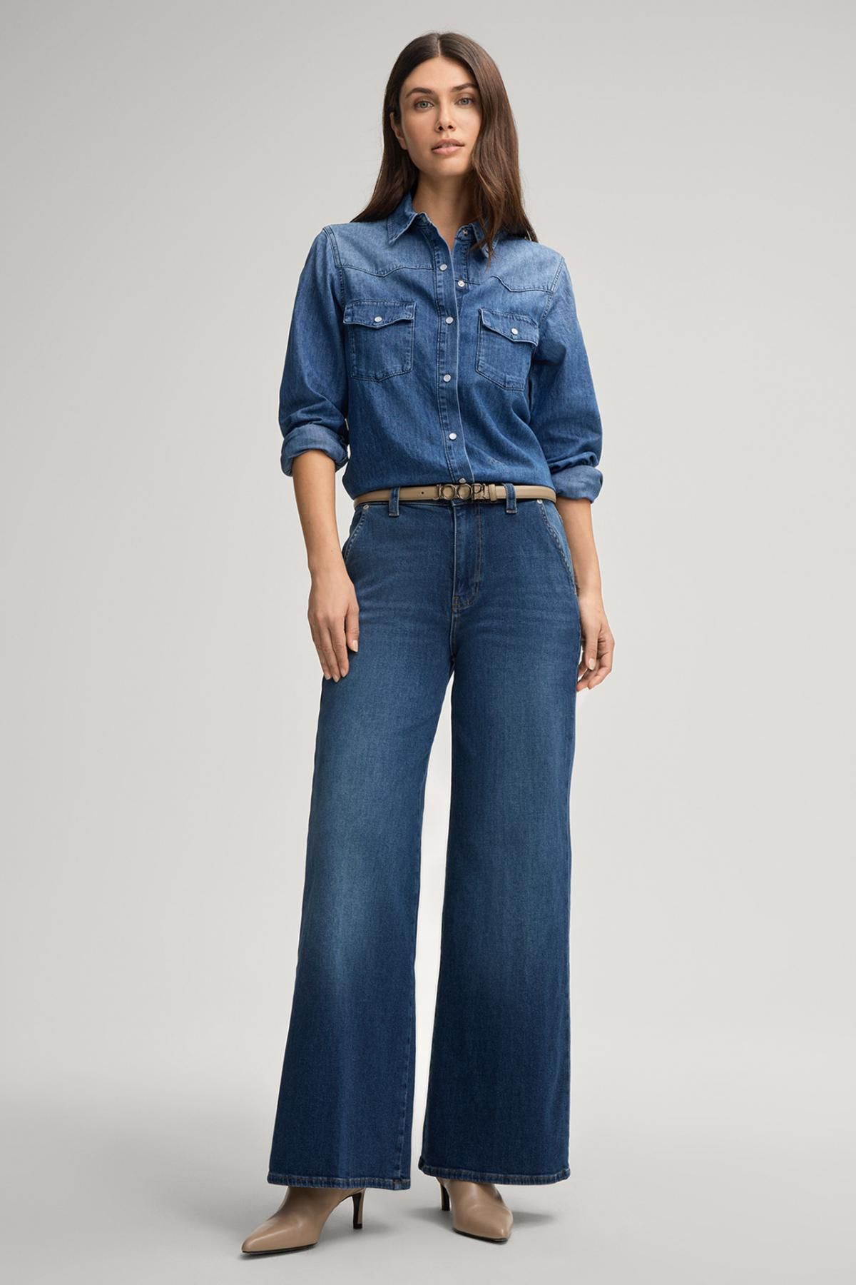 윱 클래식 루즈핏 데님 블라우스 30048694-10020618-423 ONE COLOR - 상세 이미지 3