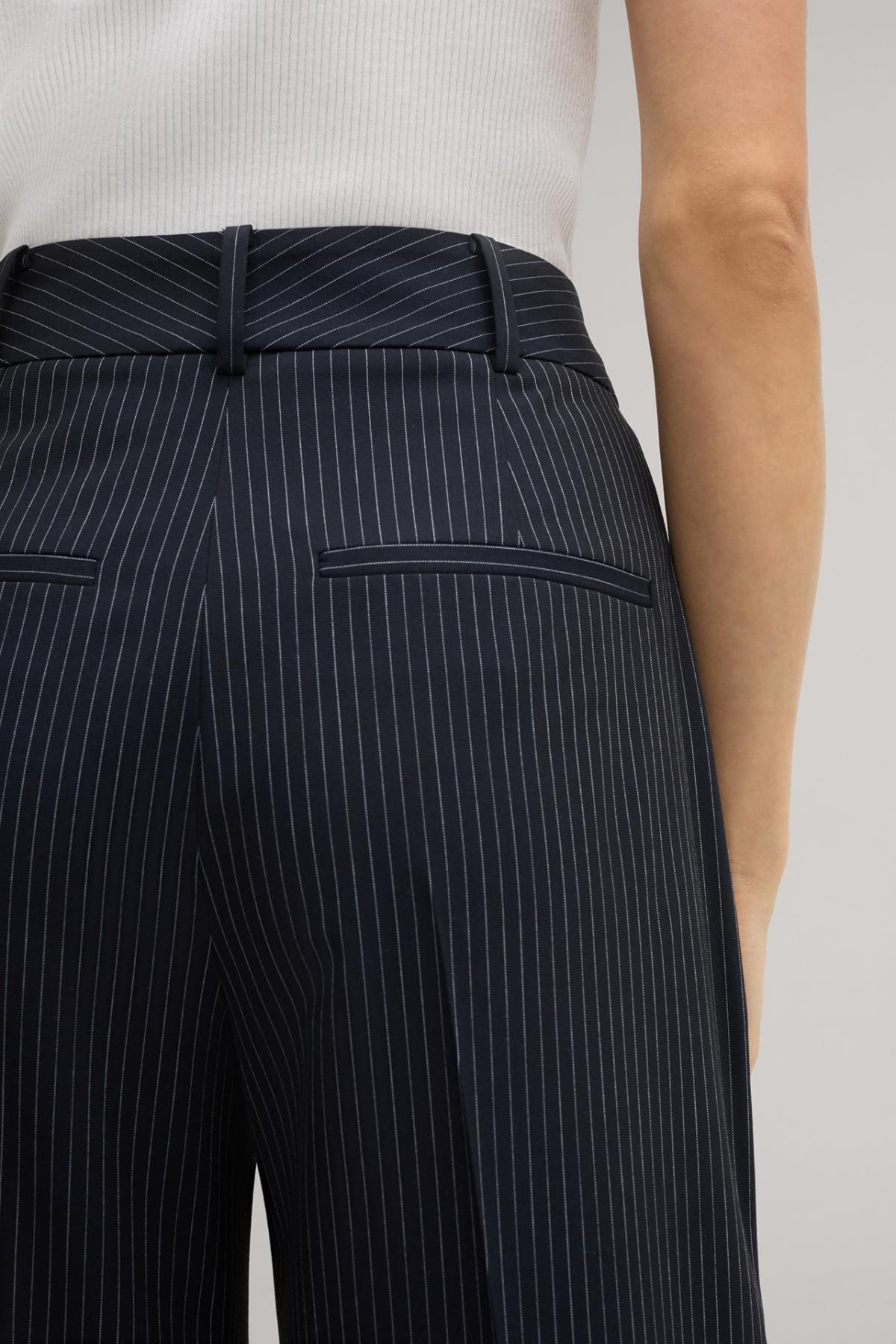 윱 클래식 스트라이프 와이드 슬랙스 팬츠 네이비 30045401-10019135-980 NAVY/WEISS - 상세 이미지 4