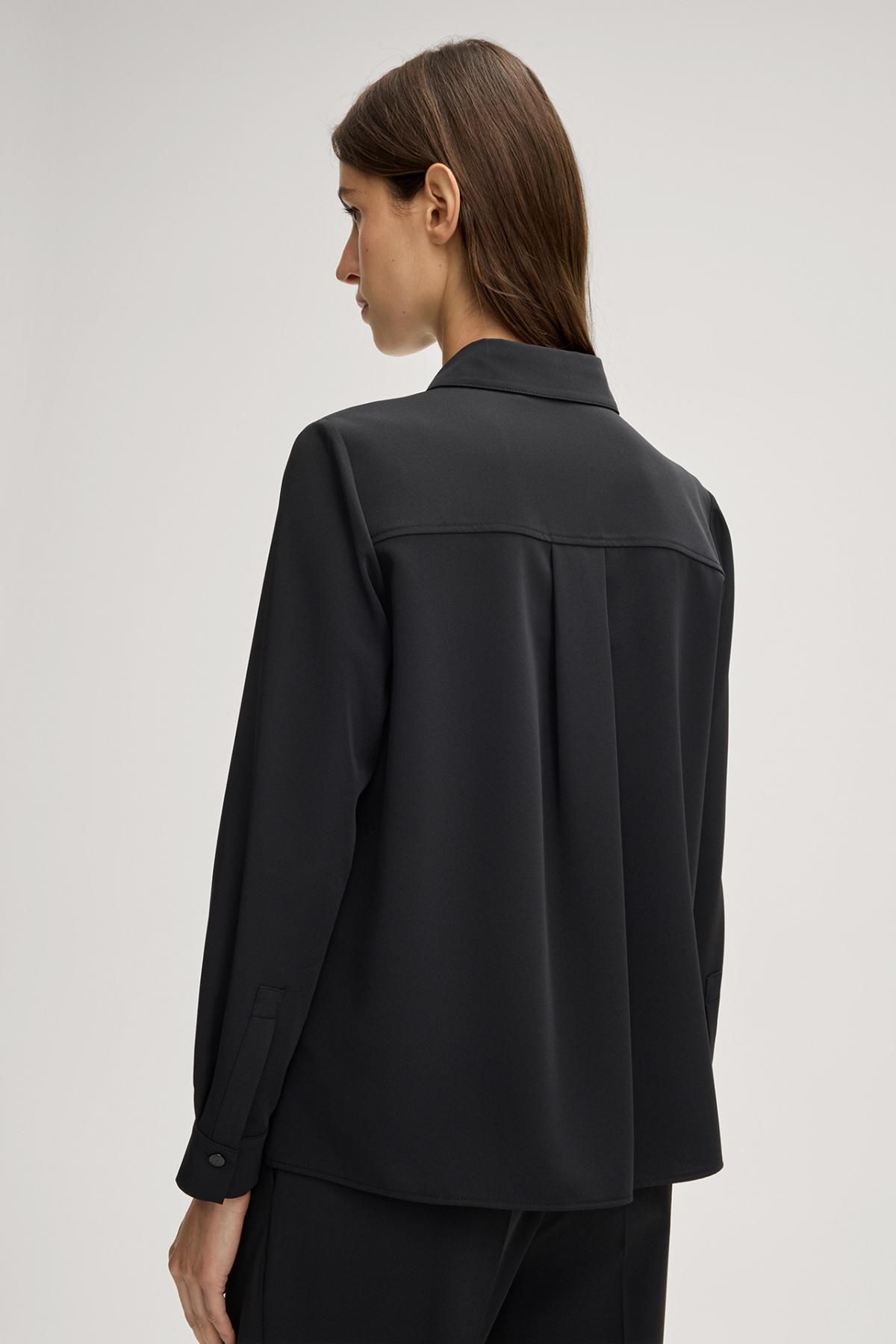 윱 블랙 레귤러핏 셔츠 칼라 블라우스 30048640-10017932-001 ONE COLOR - 상세 이미지 4