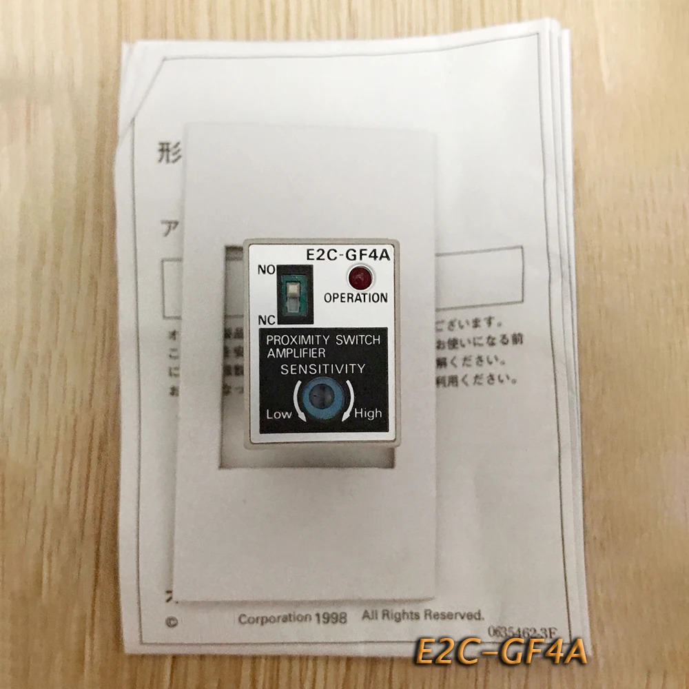 산업제어 E2C-GF4A 스위치 증폭기 장치 센서 내장 분리기 PNP