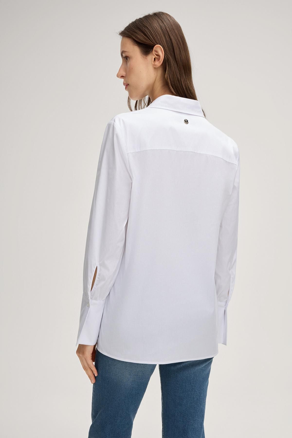 윱 베이직 레귤러핏 클래식 화이트 블라우스 30048893-10018868-100 ONE COLOR - 상세 이미지 4