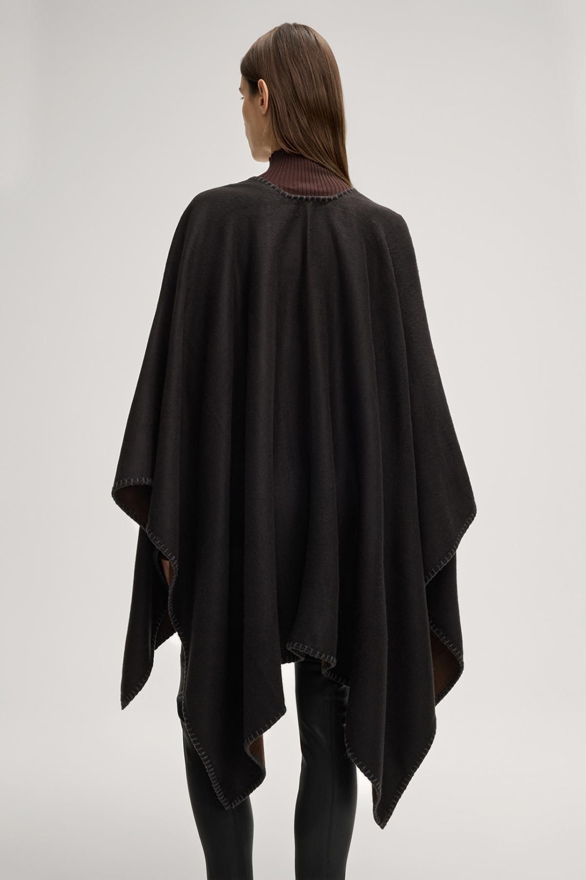 윱 코튼믹스 블랙 포켓 오픈 판초 30049134-10020719-001 ONE COLOR - 상세 이미지 4