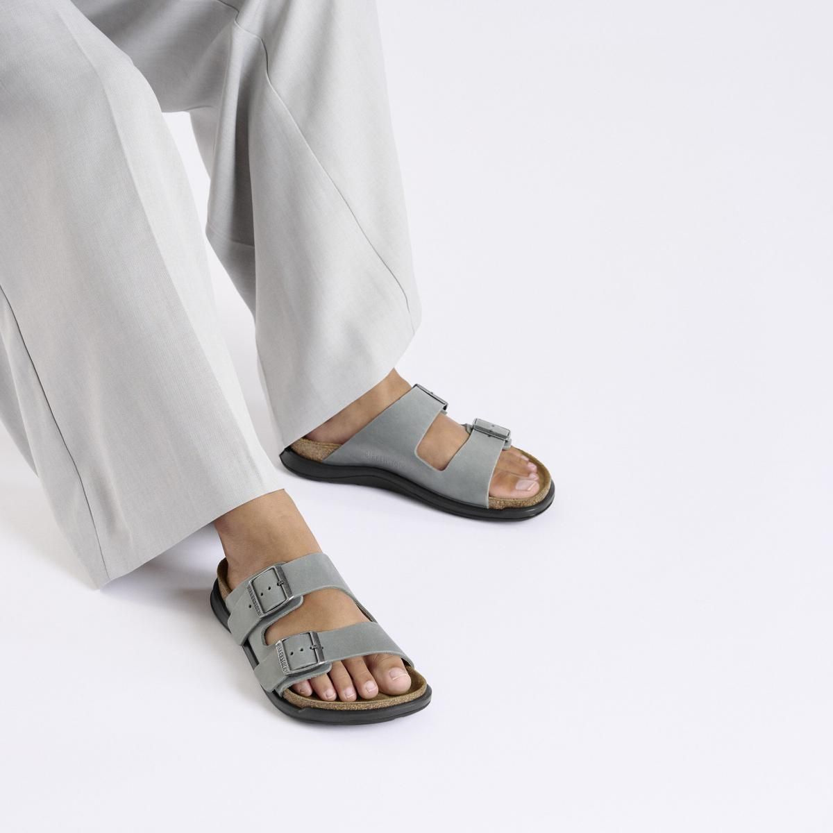 버켄스탁 테크니컬 스트랩샌들 Arizona 크로스타운 왁시 레더 1029557 BASALT GRAY - 상세 이미지 3