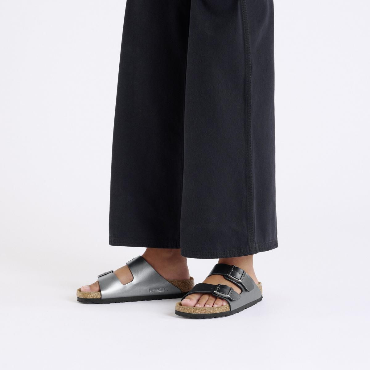 버켄스탁 베이직 스트랩 버클 샌들 Arizona BirkoFlor 1029233/1029224 SCHWARZ METALLIC - 상세 이미지 3