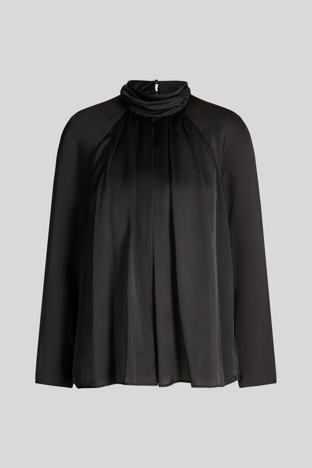 윱 블랙 스탠드넥 플리츠 블라우스 30049698-10019211-001 ONE COLOR - 상품 이미지