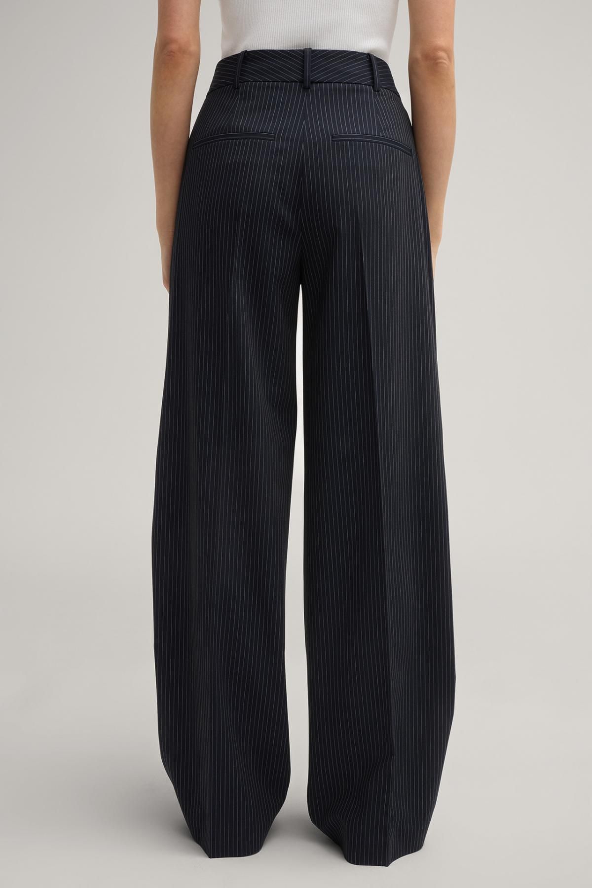 윱 클래식 스트라이프 와이드 슬랙스 팬츠 네이비 30045401-10019135-980 NAVY/WEISS - 상세 이미지 3