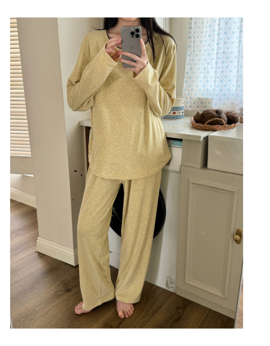 프리미엄 심플 데일리 부드러운 브라캡내장 노브라 잠옷 상하세트 홈웨어 제품 이미지