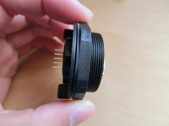 BULGIN PX0845/A USB A 커넥터 패널 장착 PCB 소켓 IP68