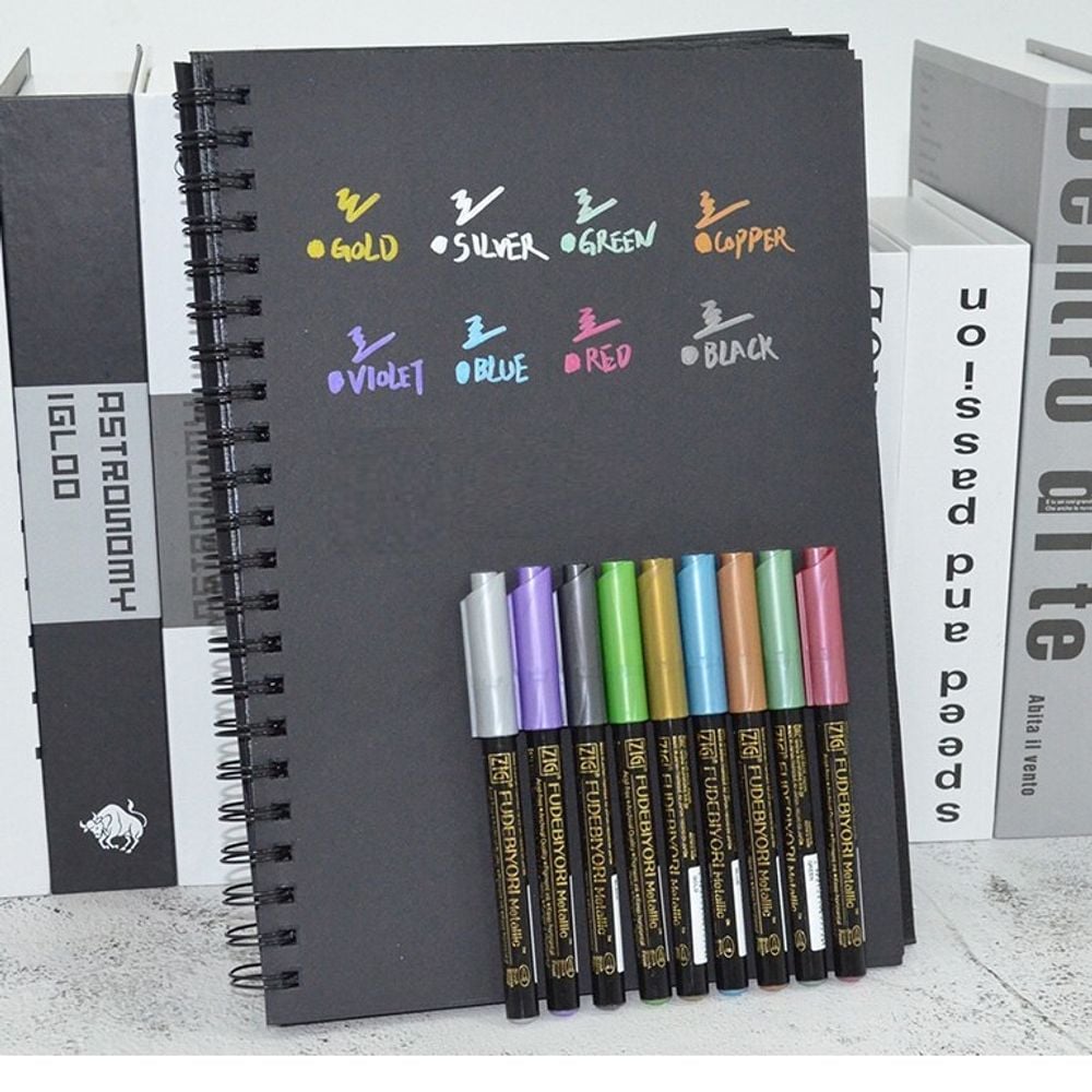 쿠레타케 지그 캘리그래피펜 메탈릭 브러쉬 8색세트 - 메인 이미지