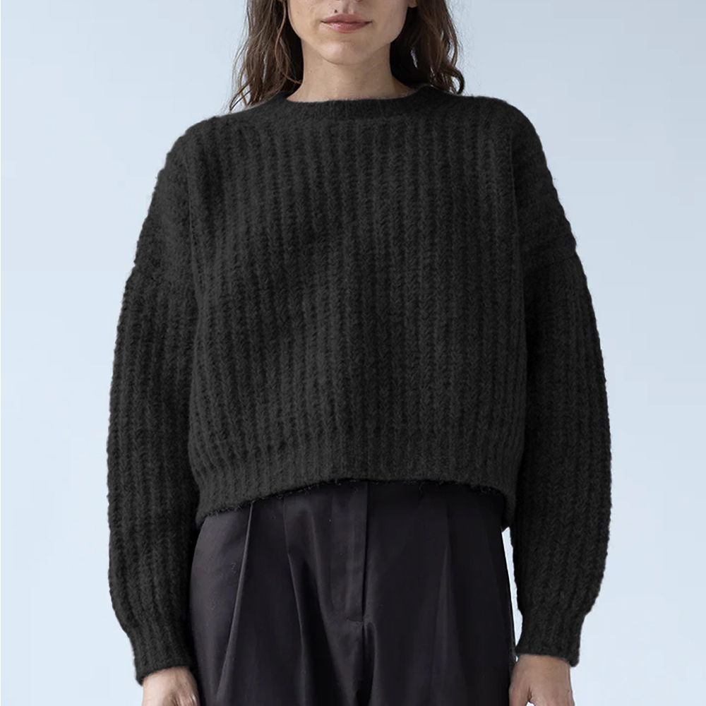 샤이나모트 여성 Classic Crewneck 니트 스웨터 CLASSICCREWNECK-FW24-ONYX - 상세 이미지 3