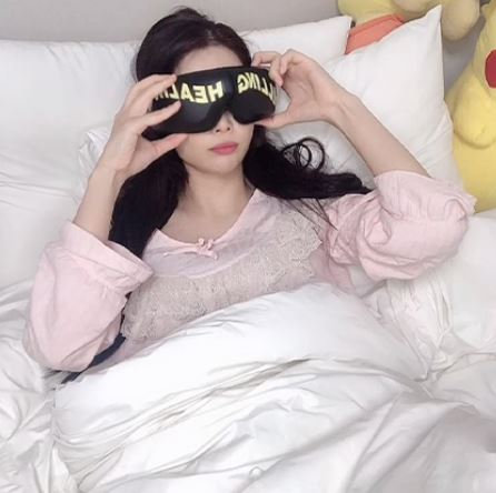 칠링힐링 무선 온열눈마사지기 공기압 지압 진동 주무름 퓨어화이트 이미지 7