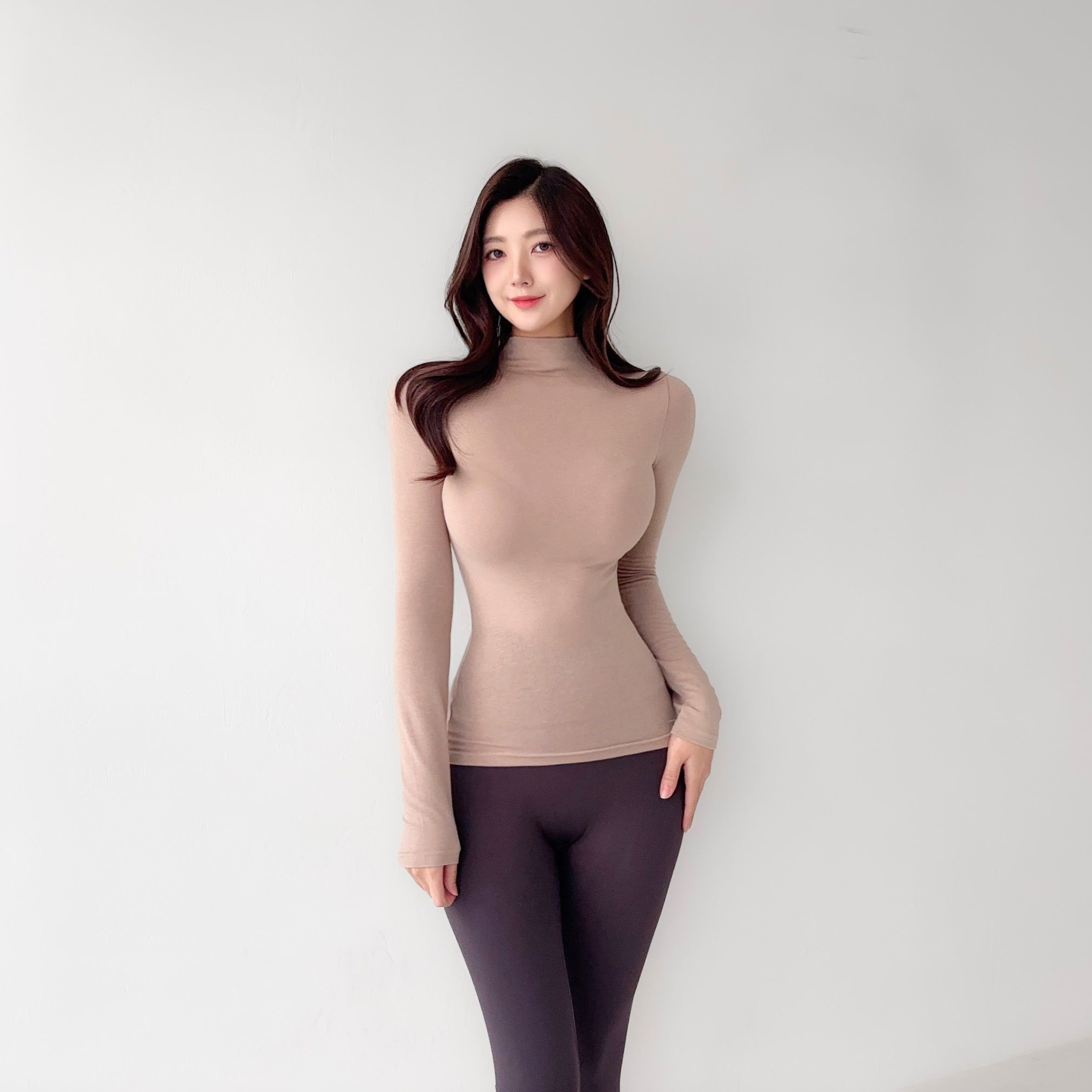 여성 반폴라 목폴라 레이어드 이너티 목티 기본 긴팔 반목 스판 상의 - 상세 이미지 4