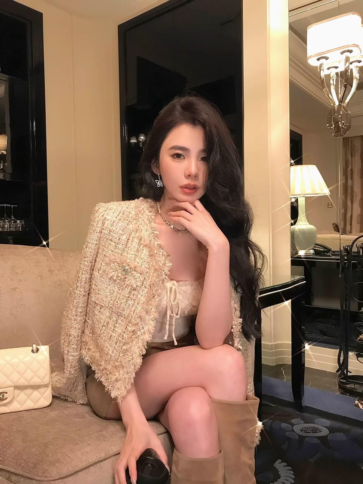 가을 겨울 결혼식 하객룩 라운드넥 트위드 숏 크롭 자켓 샴페인 프리미엄 에디션 S 42.5kg-47.5kg - 상세 이미지 2