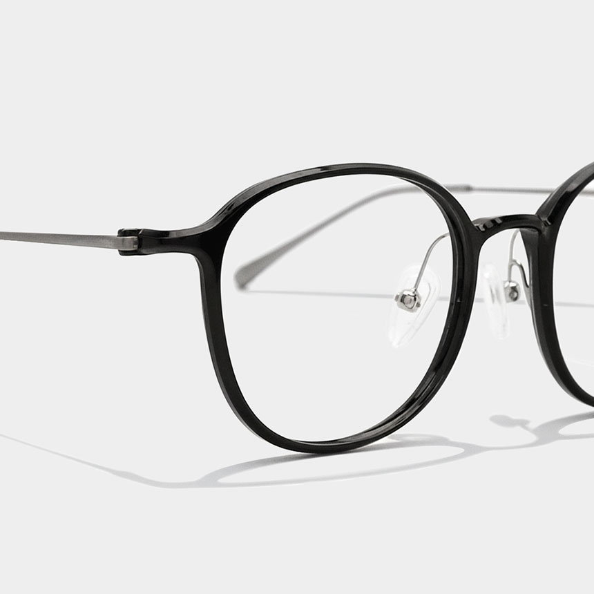 아키하루 6583 얼굴형에맞는 가벼운 티타늄 뿔테안경 남자 여자 블루라이트차단 울템 안경