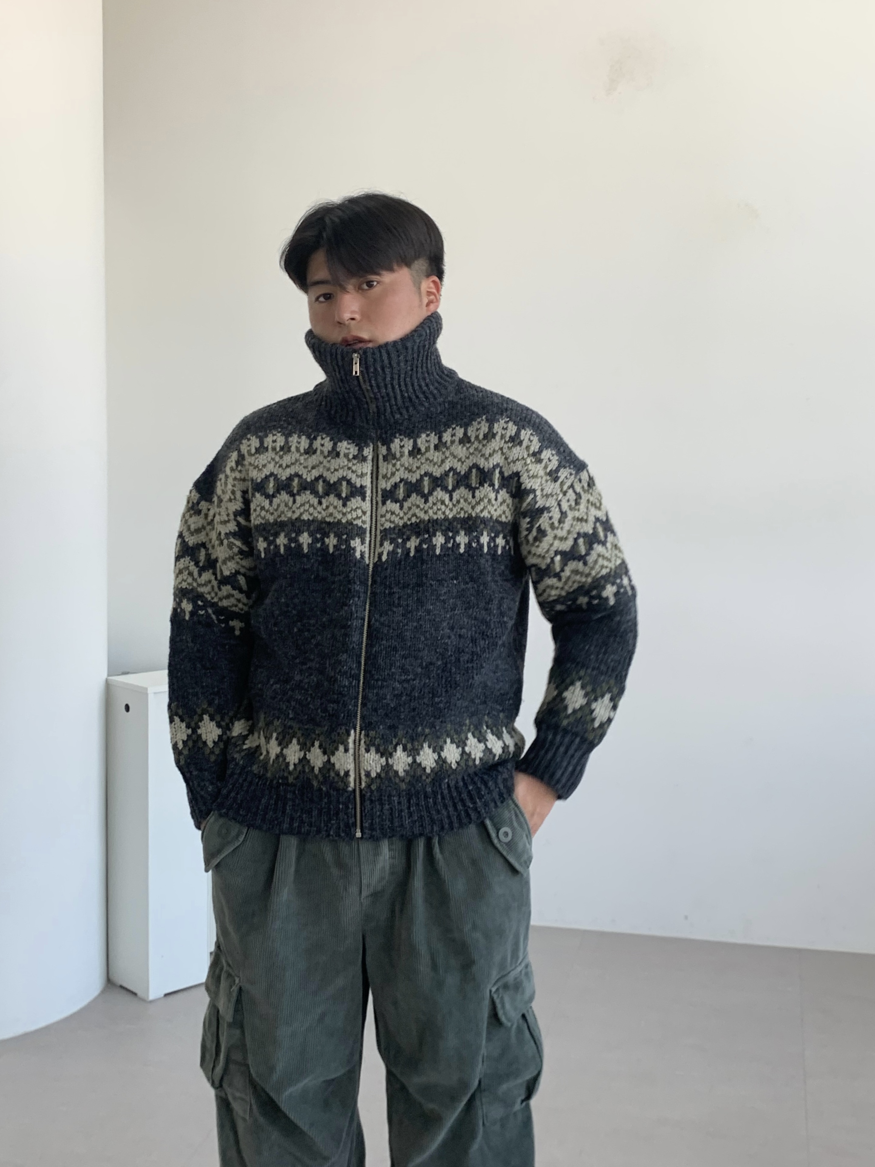 눈꽃 노르딕 하이넥 코위찬 니트집업 커플스웨터 - 상세 이미지 5