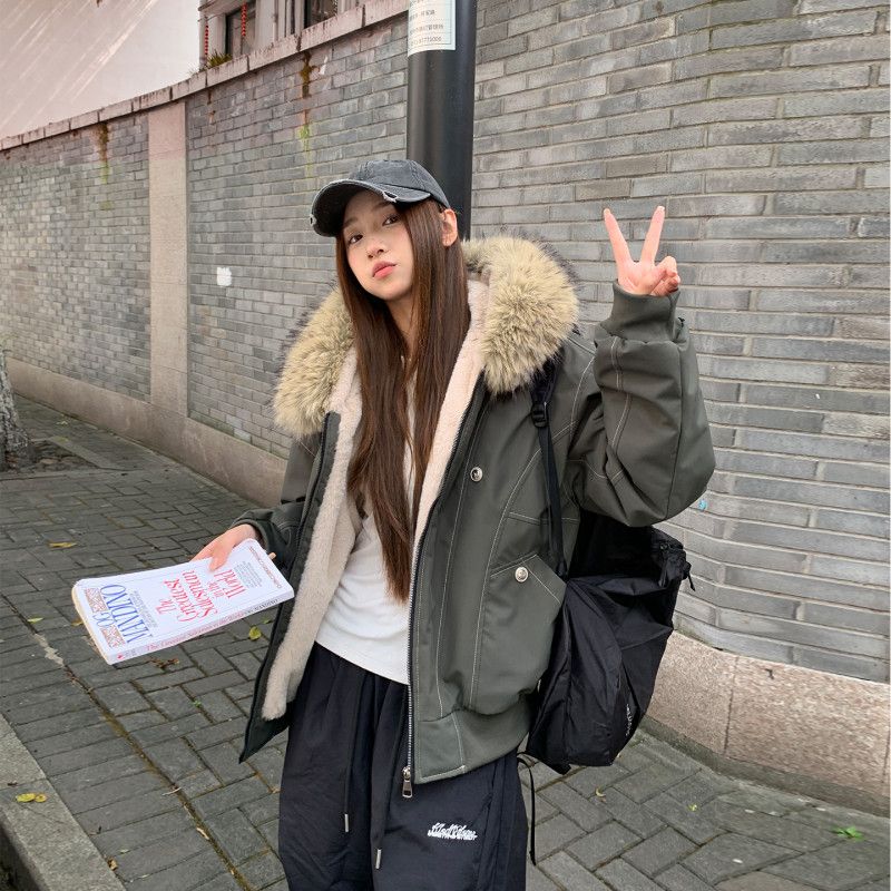 여성 오버핏 루즈핏 후드 패딩 항공 점퍼 두툼한 겨울 아우터 보온 따뜻한 데일리 숏 자켓 스트릿 힙한 캐주얼 스타일 간절기 코디 - 상세 이미지 4