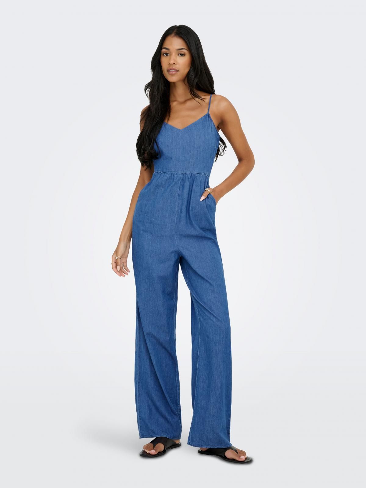 온리 코튼 민소매 스트랩 점프수트 15358782_2115 BLUE / MEDIUM BLUE DENIM - 상품 이미지