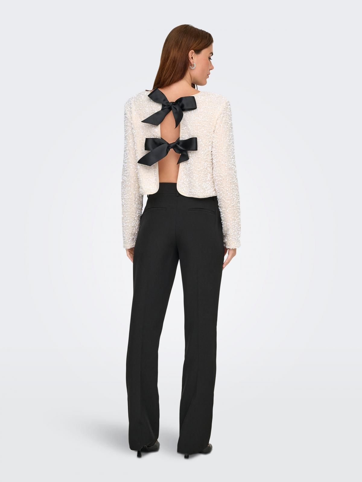 온리 글램 파티 시퀸 라운드넥 블라우스 15339412_31_1156702 WHITE / WHITECAP GRAY - 상세 이미지 2