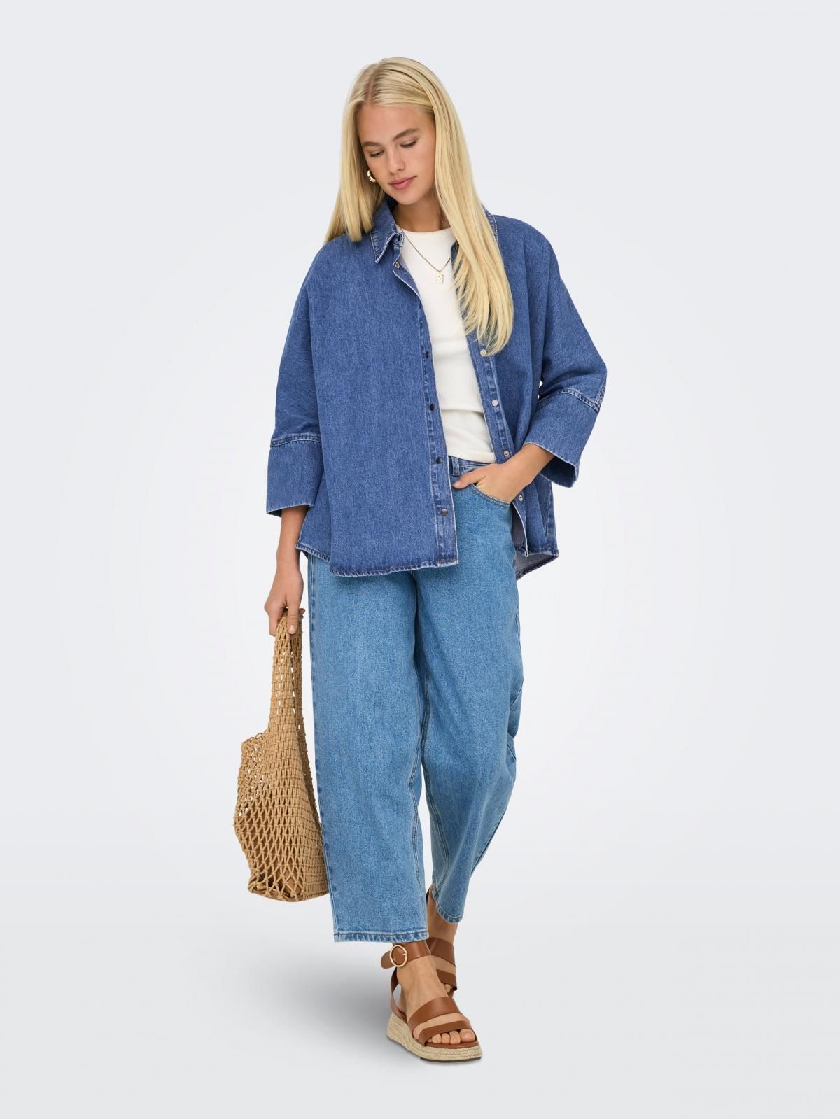 온리 오버사이즈 미드워시 데님 셔츠 15332126_2115 BLUE / MEDIUM BLUE DENIM - 상세 이미지 5