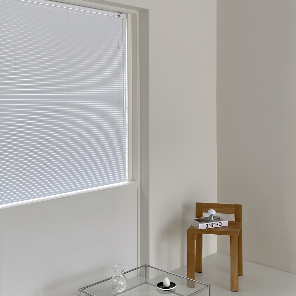 아라크네 알루미늄 블라인드 셔터시스템 투코드 25mm L자 거실 베란다 창문 30x30