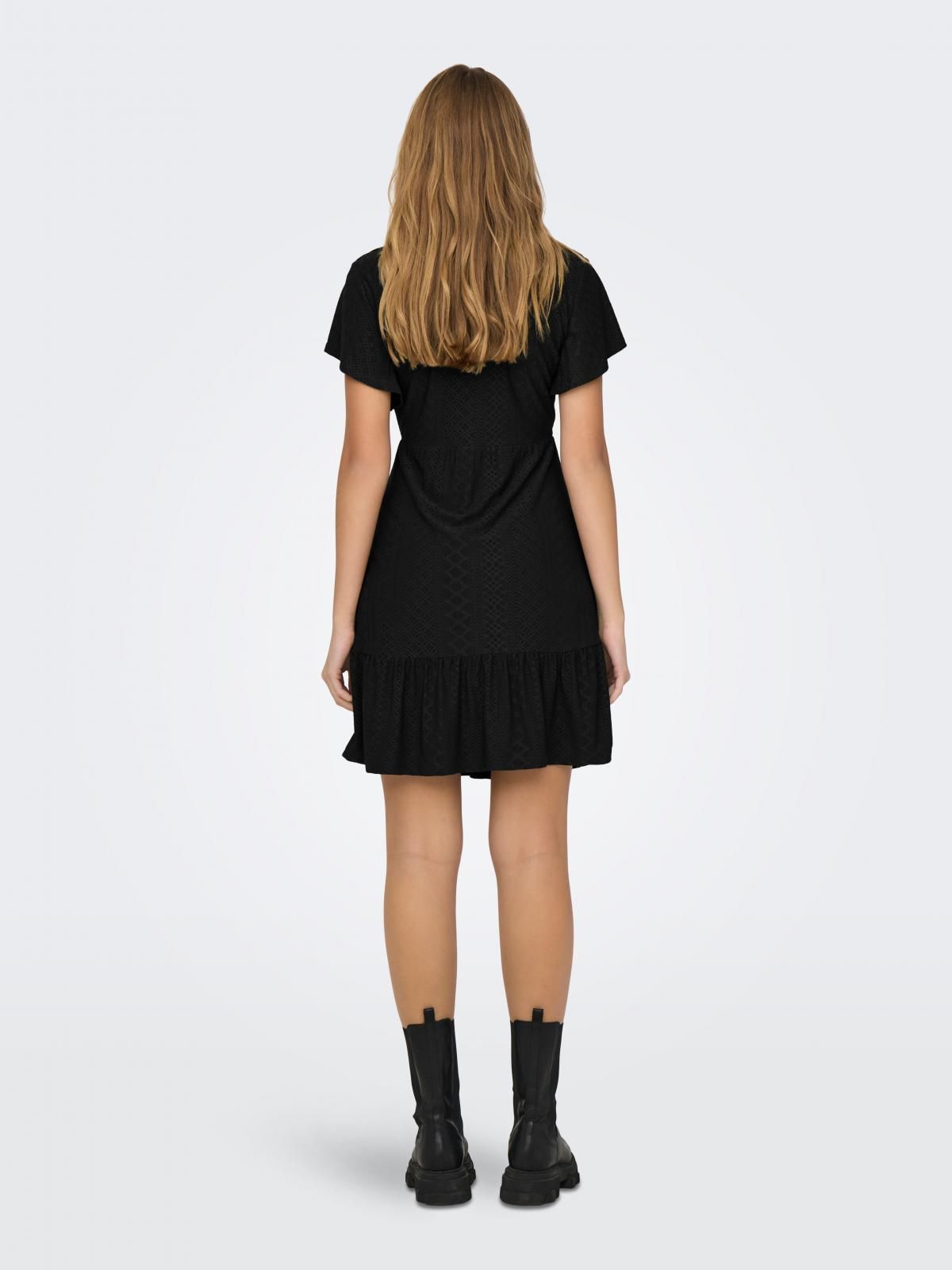 온리 베이직 브이넥 프릴 미니 원피스 15289687_2161 BLACK / BLACK - 상세 이미지 2