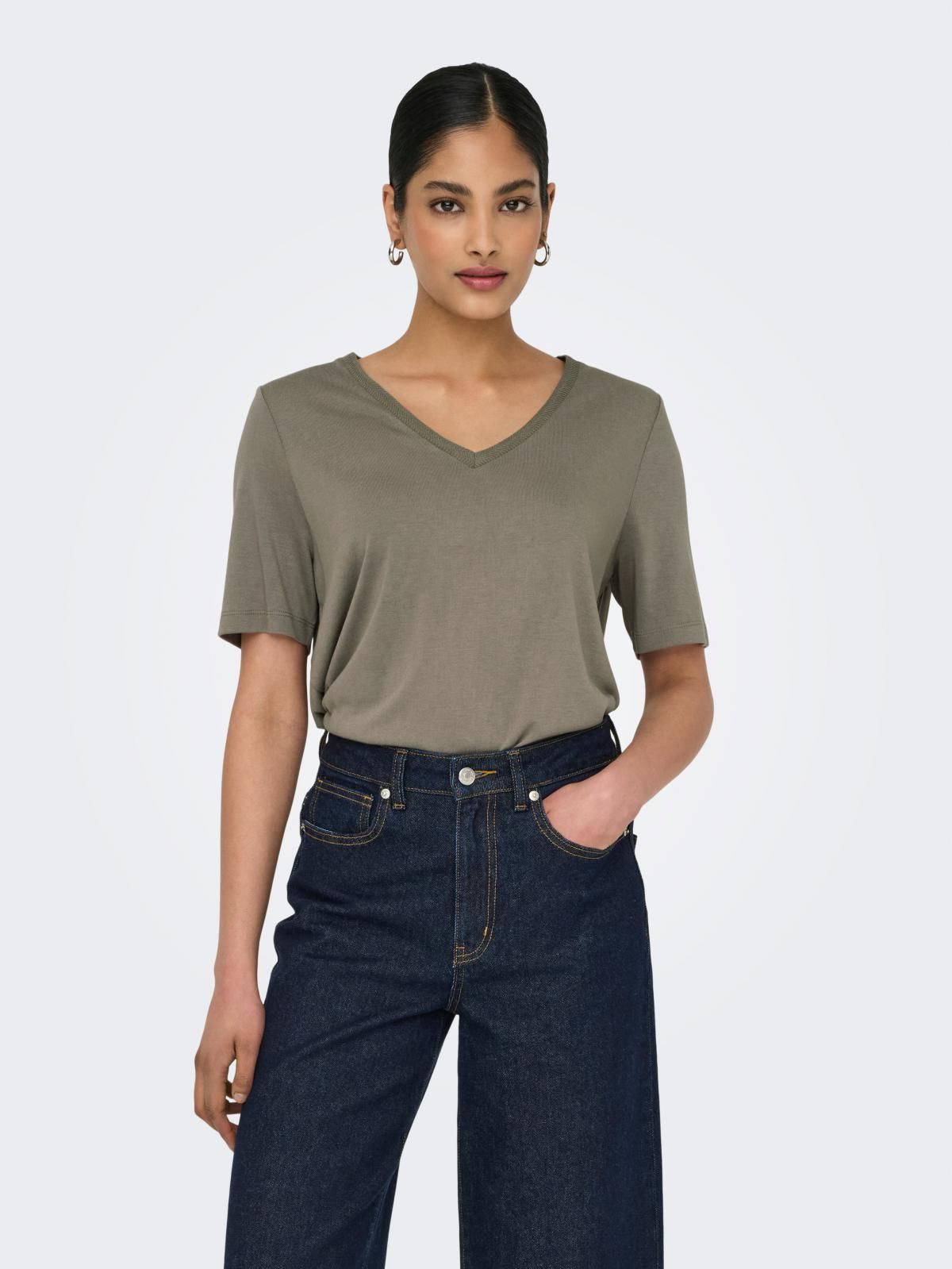 온리 베이직 브이넥 반팔 티셔츠 15257390_120 GREY / WALNUT - 상품 이미지