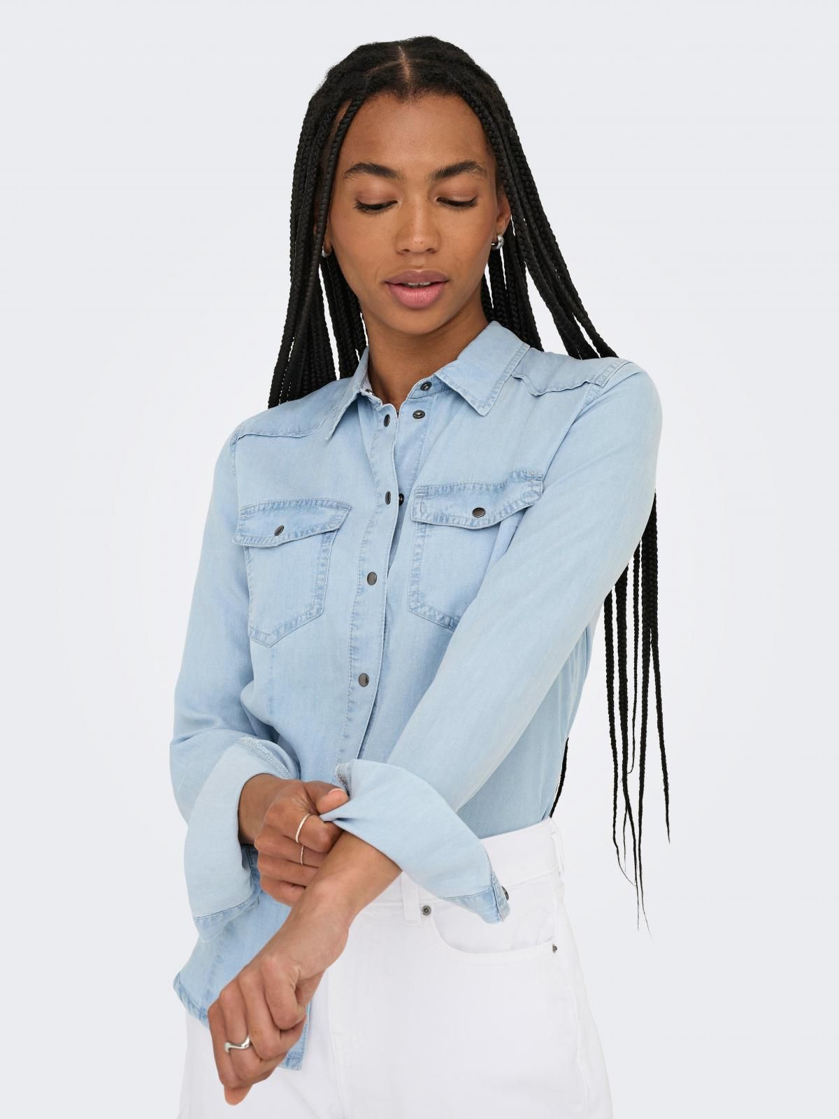 온리 오버사이즈 데님 셔츠 캐주얼 포켓 15357598_2116 BLUE / LIGHT BLUE DENIM - 상품 이미지