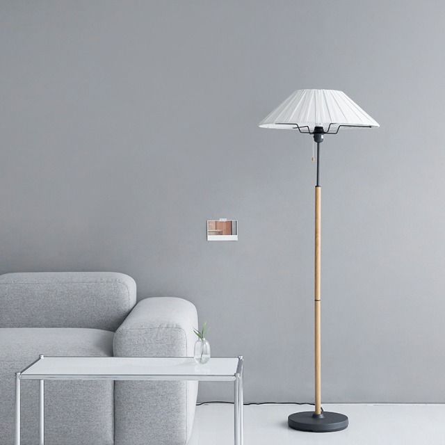 TUVE 장스탠드 E26 KS1923F 5875.7387 + E26 LED 스마트전구 9W 컬러 세트 - 메인 이미지