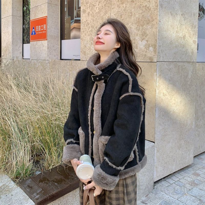 여성 겨울 도톰 따뜻한 하이넥 무스탕 양털 퍼자켓 항공 점퍼 방한 오버핏 캐주얼 벨티드 카라 아우터 자켓 코트 - 상세 이미지 4
