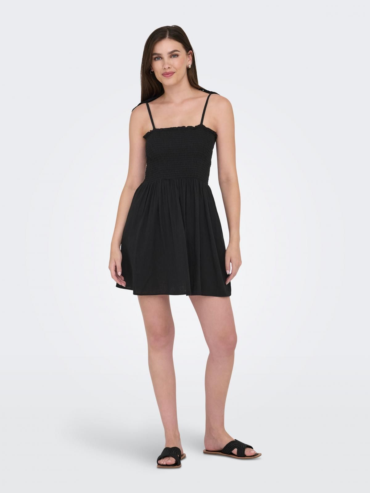 온리 스트랩 스모크 디테일 미니 원피스 15358533_2161 BLACK / BLACK - 상세 이미지 5