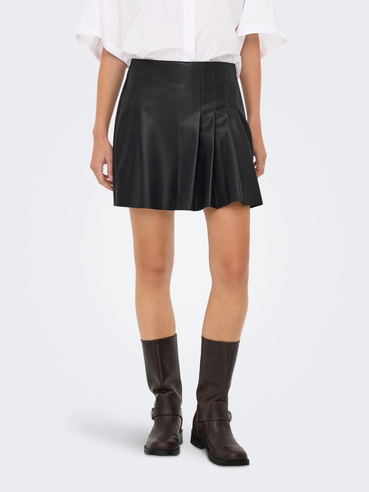 온리 플리츠 레더 미니 스커트 15353576_2161 BLACK / BLACK - 상품 이미지