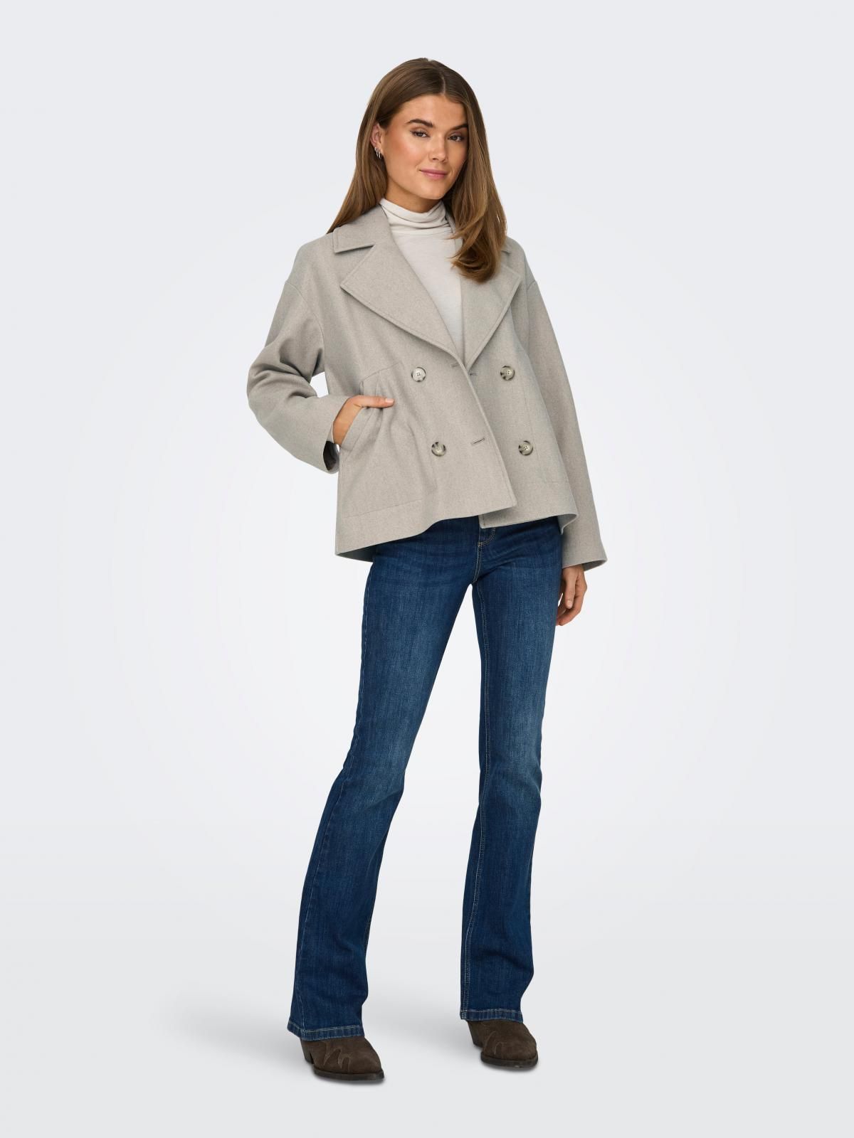 온리 더블버튼 크롭 테일러드 재킷 15315503_116_1088415 WHITE / SIMPLY TAUPE - 상세 이미지 5