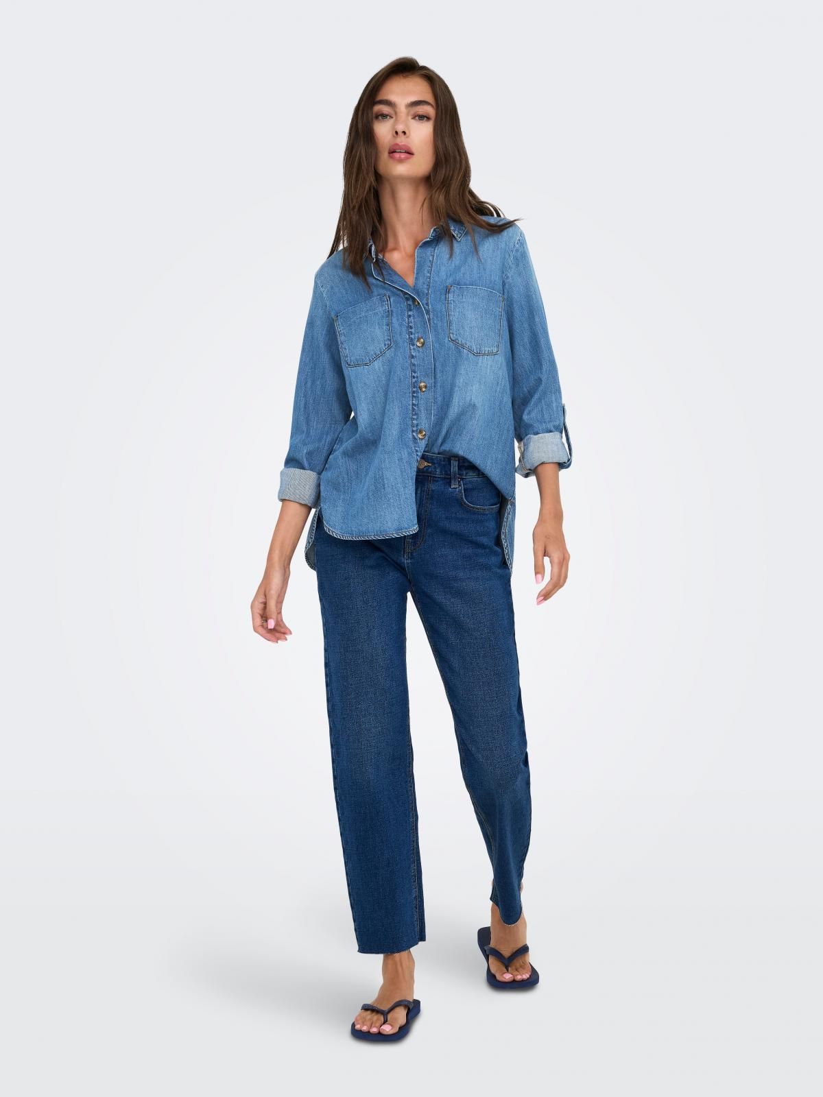 온리 포켓 롤업 소매 데님 셔츠 15361370_2115 BLUE / MEDIUM BLUE DENIM - 상세 이미지 5