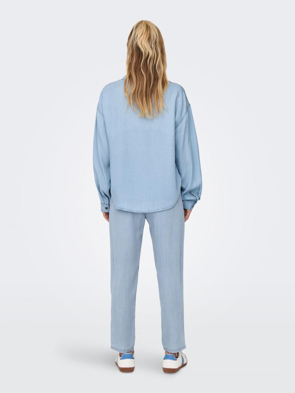 온리 루즈핏 드롭숄더 롱 셔츠 15337928_2116 BLUE / LIGHT BLUE DENIM - 상세 이미지 2