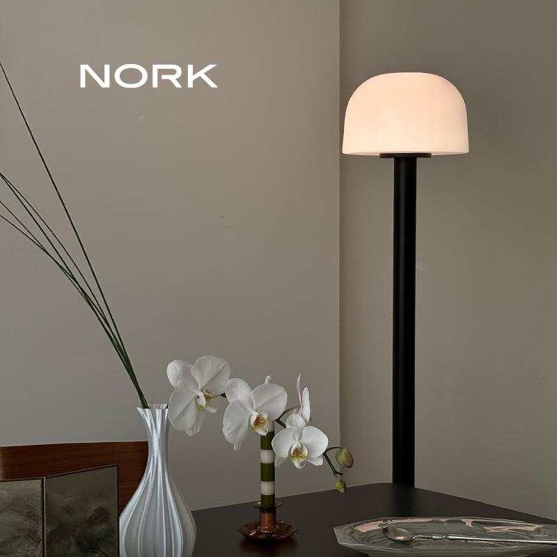 미니멀 볼드 플로어램프 포인트 조명 인테리어 장스탠드 흰색 D25x150cm 3색전구 - 상세 이미지 2
