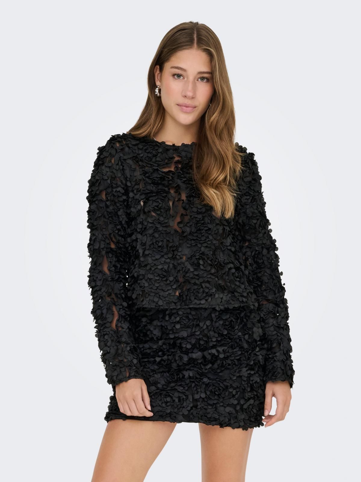 온리 3D플라워 레이스 크롭 블랙 블라우스 15364572_2161_1238107 BLACK / BLACK - 상세 이미지 2