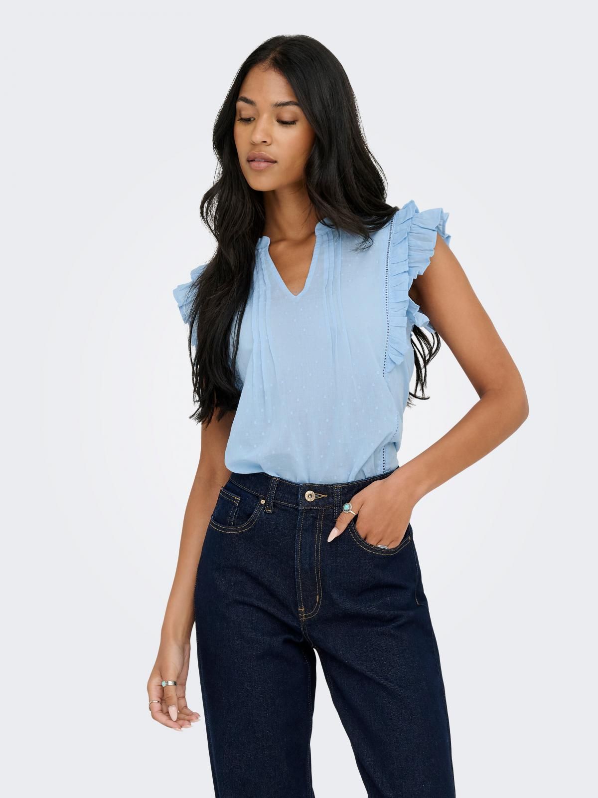 온리 러플 브이넥 민소매 블라우스 15365888_3013 BLUE / SOFT CHAMBRAY - 상품 이미지