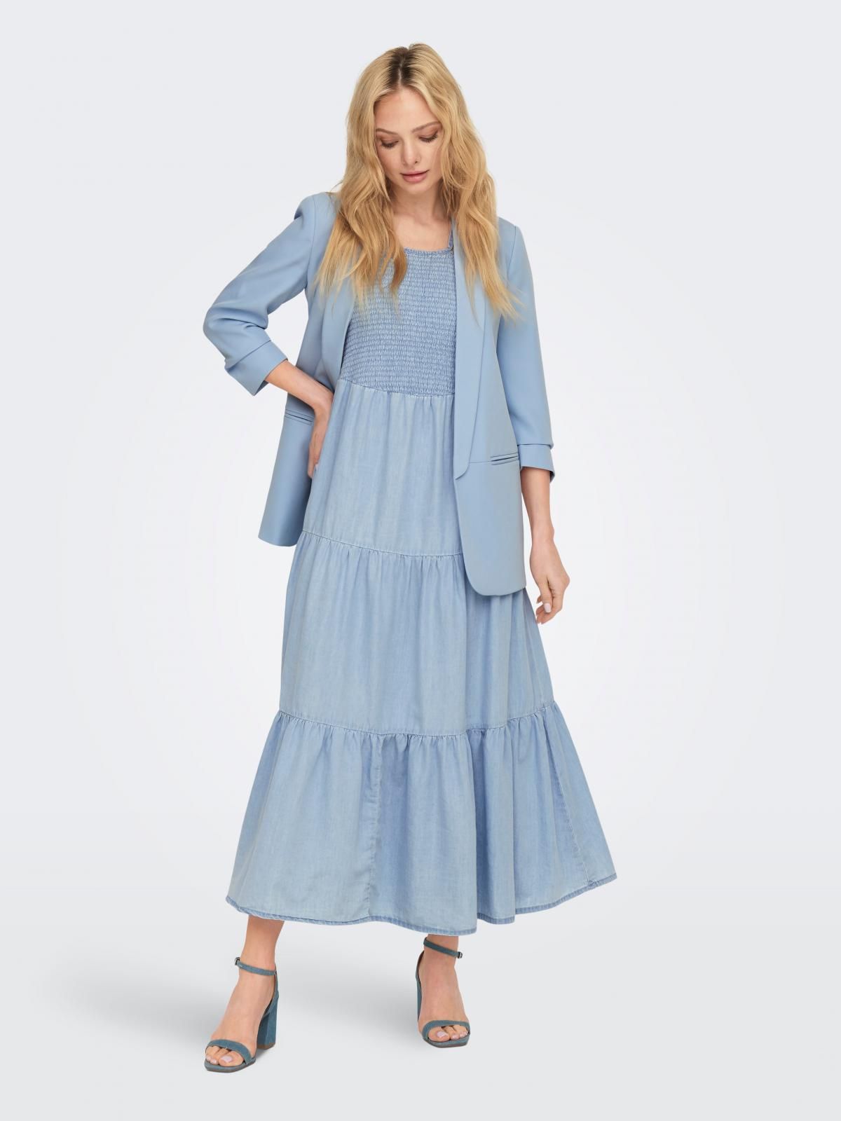 온리 페미닌 플리츠 스모크 데님 미디 원피스 15254685_2116 BLUE / LIGHT BLUE DENIM - 상세 이미지 5
