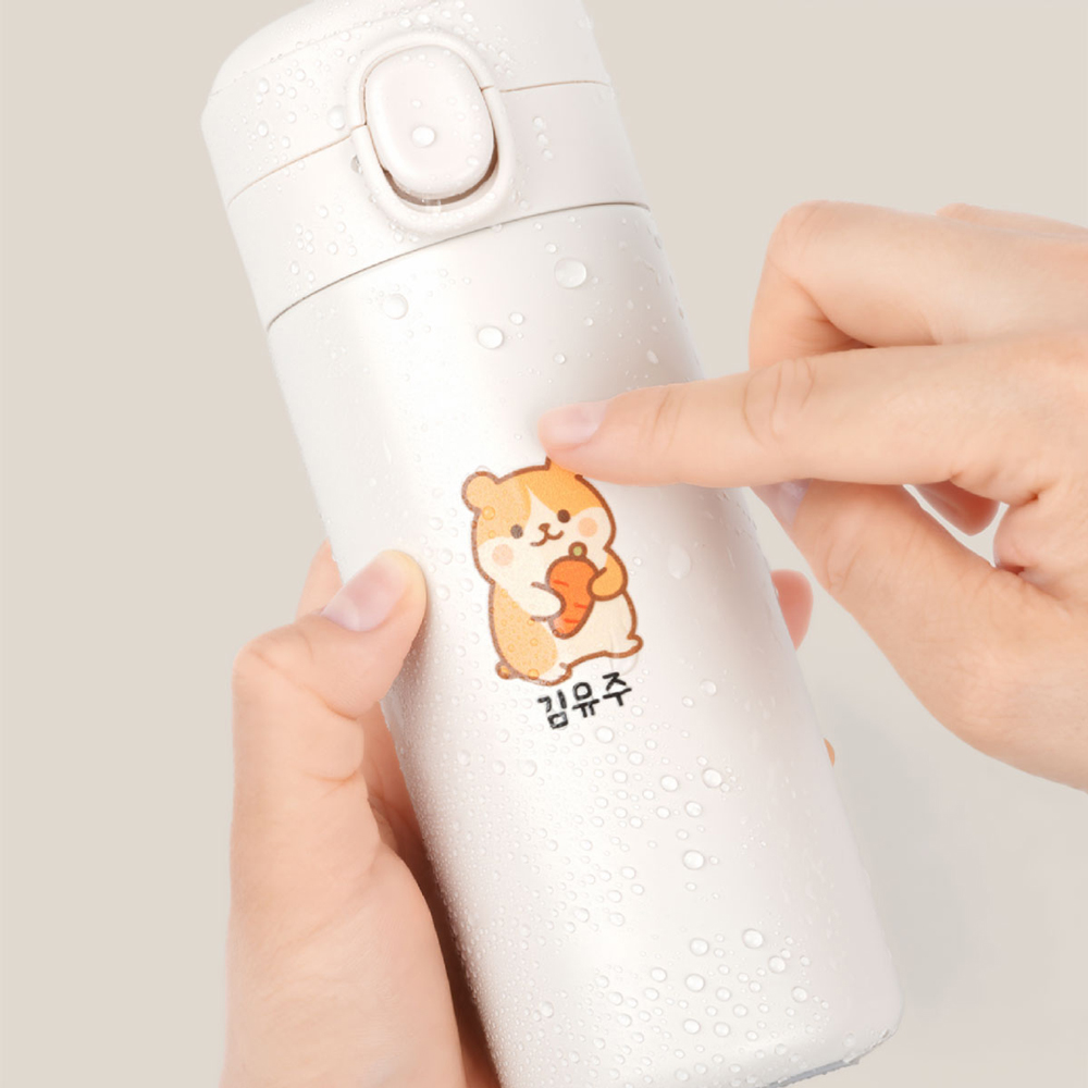 스티코니 방수 투명 네임스티커 배경없는 이름표 엠보 어린이집 ST-01 삐뚤체(한글전용) - 상세 이미지 3
