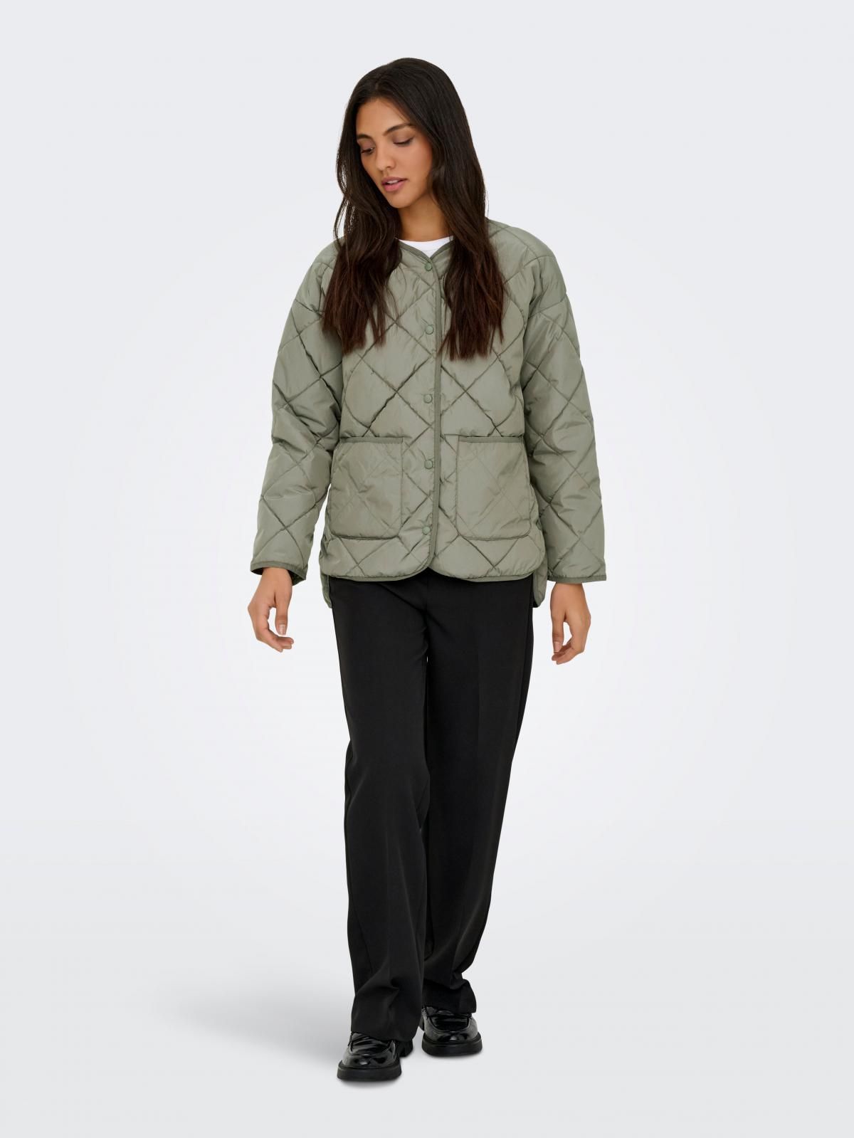 온리 라이트 퀼팅 하이넥 볼륨소매 재킷 15366048_13643 GREY / SMOKEY OLIVE - 상세 이미지 5