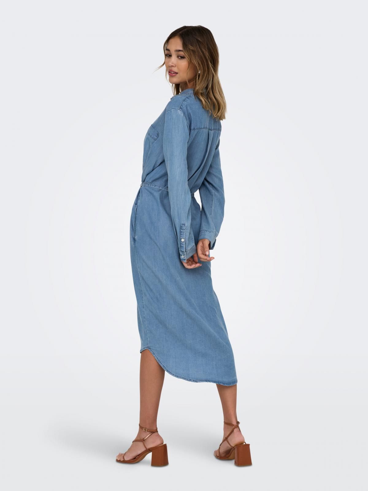 온리 데님 미디 원피스 셔츠카라 버튼업 15350529_2115 BLUE / MEDIUM BLUE DENIM - 상세 이미지 2