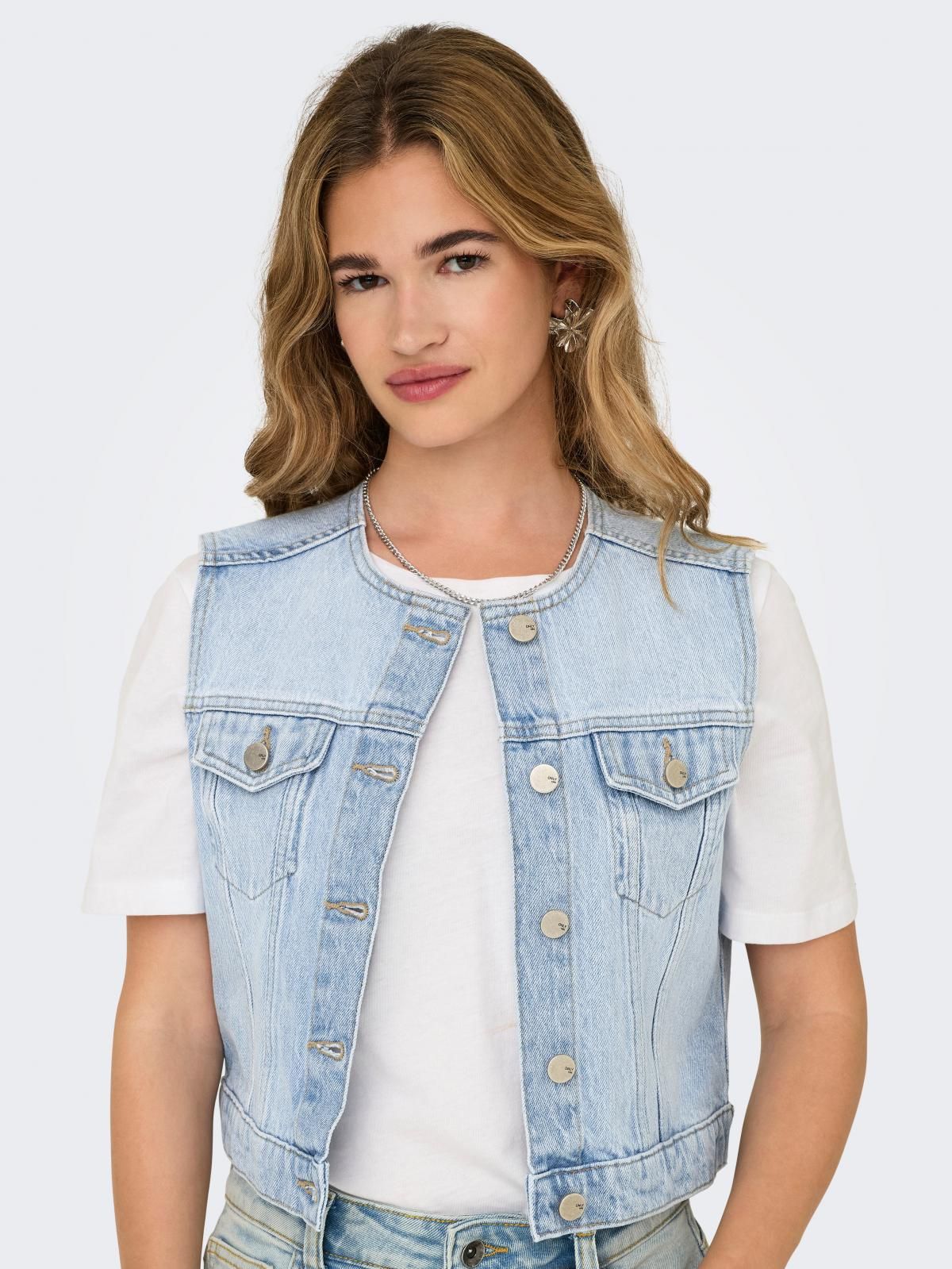 온리 데님 라이트워싱 크롭 베스트 15351937_2116 BLUE / LIGHT BLUE DENIM 이미지 6