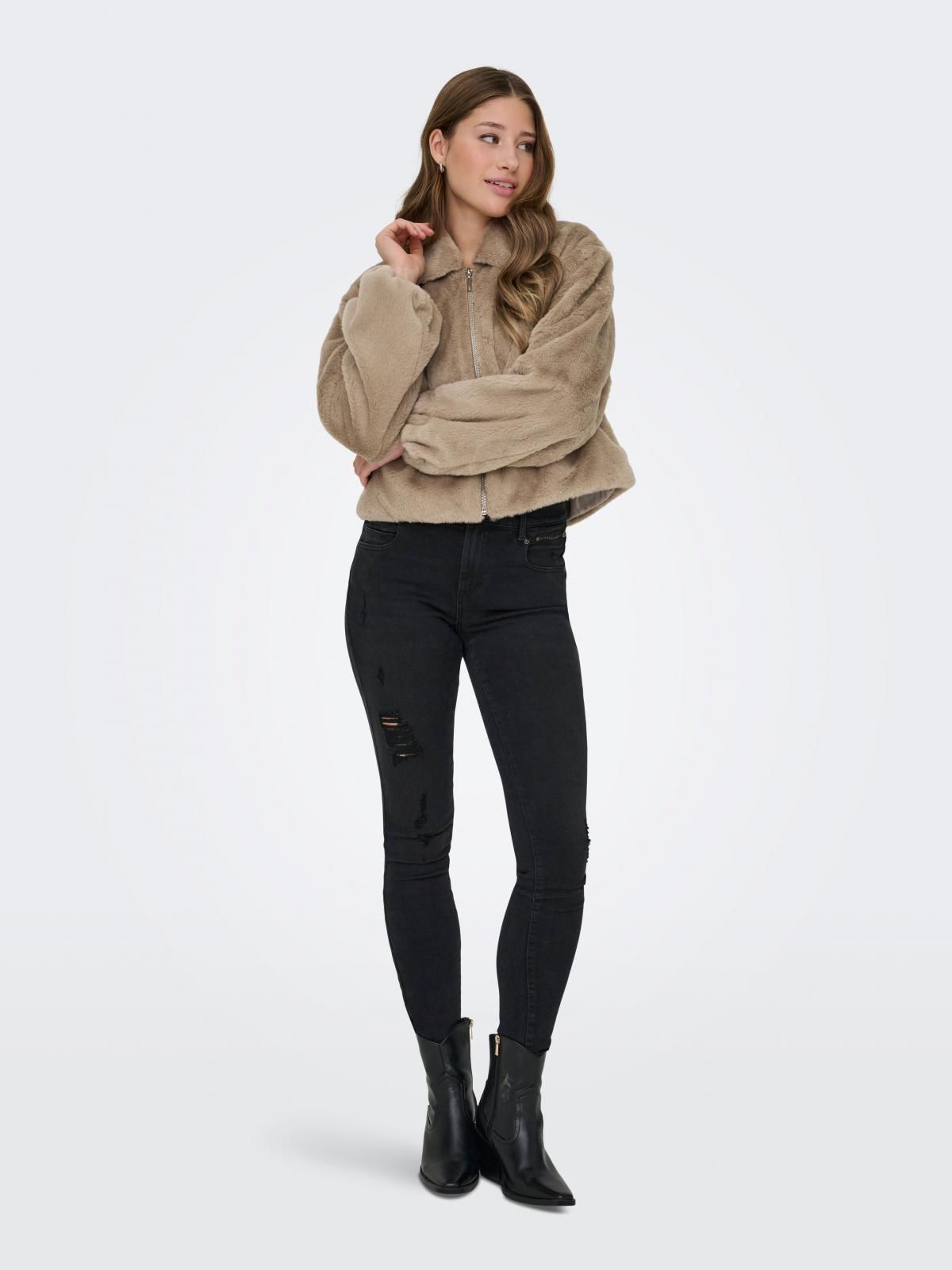 온리 에코퍼 루즈핏 숏 코트 15348987_111 BROWN / SILVER MINK - 상세 이미지 5
