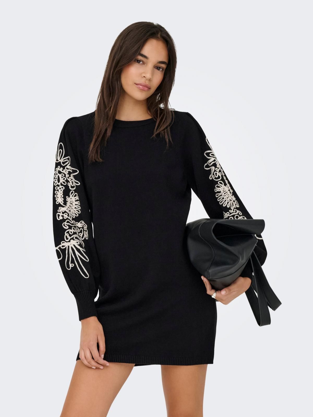 온리 플라워 자수 니트 미니 원피스 15371567_2161_1262352 BLACK / BLACK - 상품 이미지