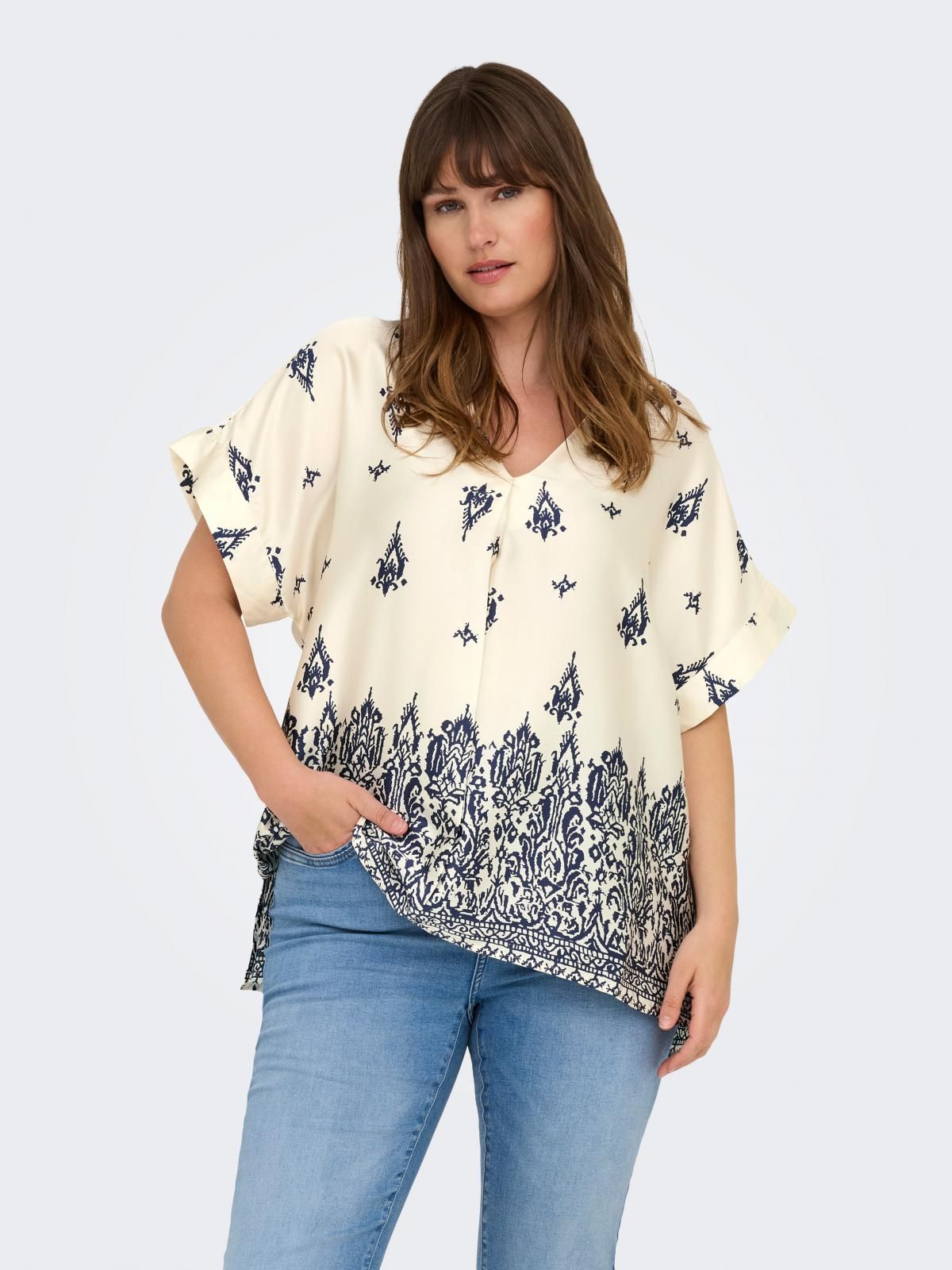온리 새틴 브이넥 플리츠 블라우스 15366466_33_1243969 WHITE / WHITE SWAN - 상품 이미지