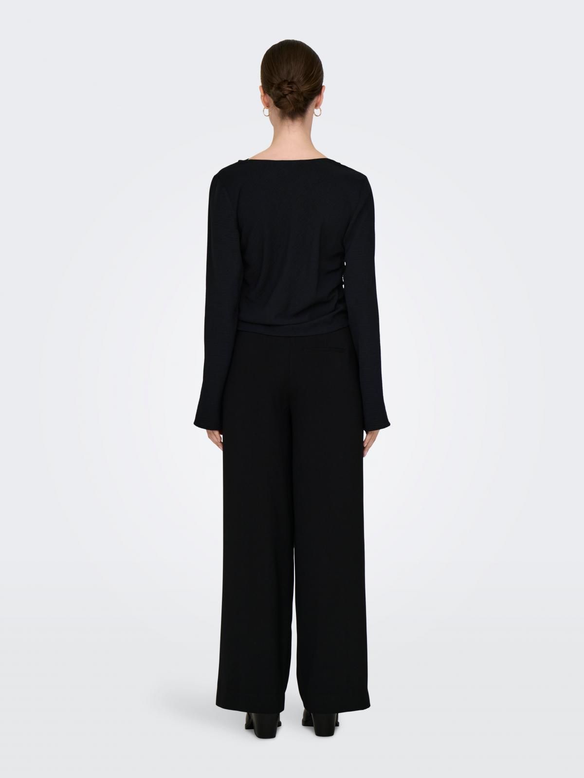 온리 드레이프넥 블라우스 레귤러핏 15340291_2161 BLACK / BLACK - 상세 이미지 2