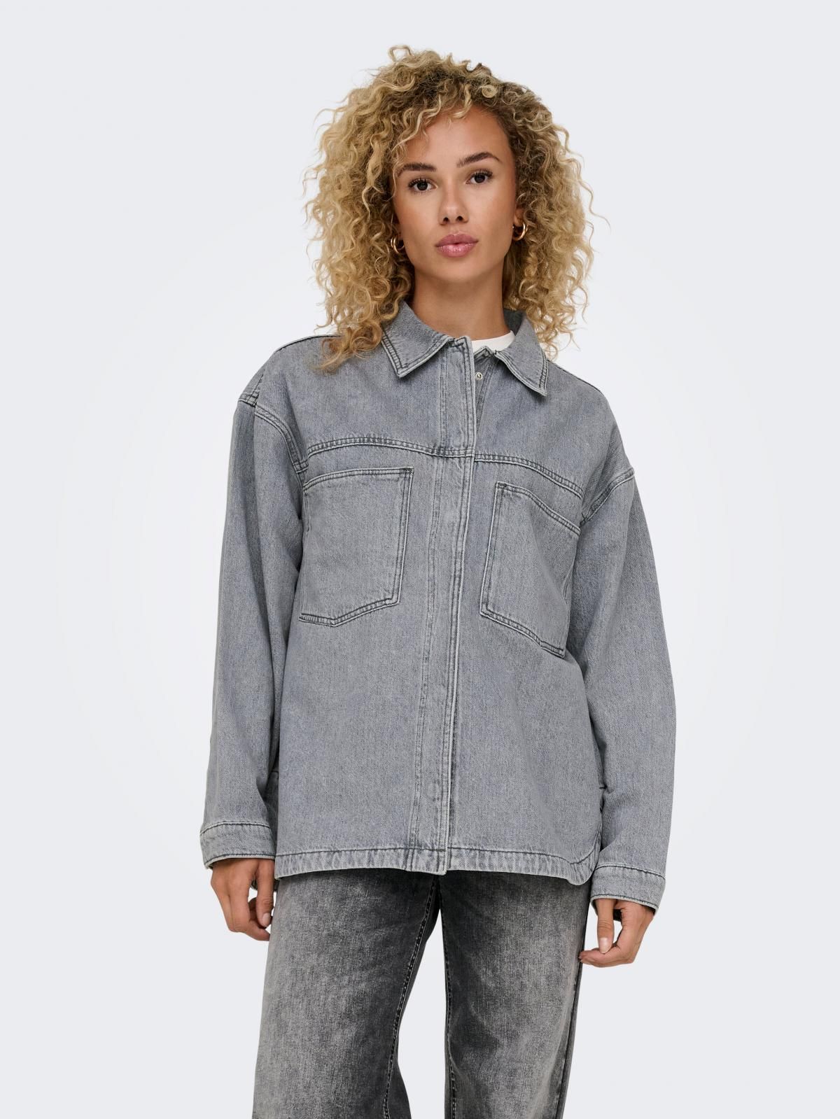 온리 오버핏 데님 긴팔 셔츠 15336153_2105 GREY / MEDIUM GREY DENIM - 상품 이미지
